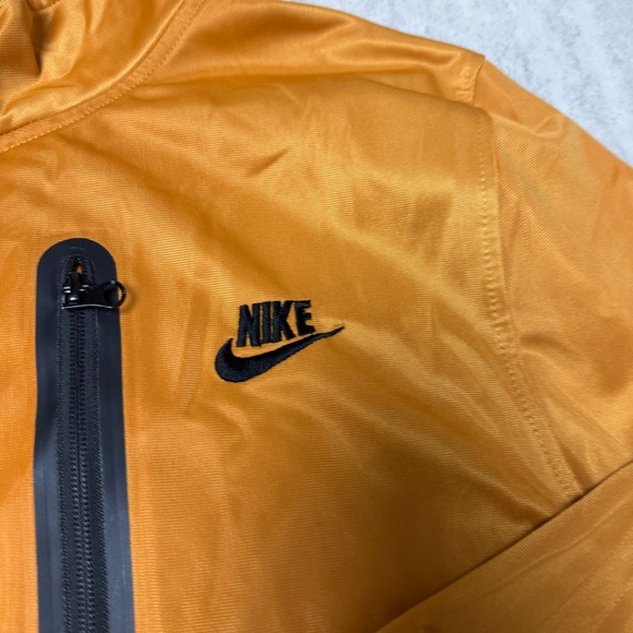 Nike Tracksuit golden brown mustard color with Black Details - Picture 3 of 12